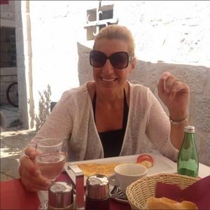 Meet your Posher, Tania